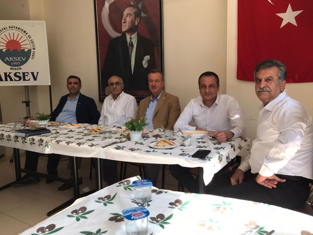 Vakfımızın Genel Kurul Toplantısı sonrası,aday olan arkadaşlarımızın birlik beraberlik görüntüsü